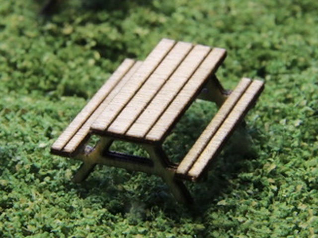 MW-11-68 - Bank/Tisch Garnituren MW-11-68 - Bank/Tisch Garnituren