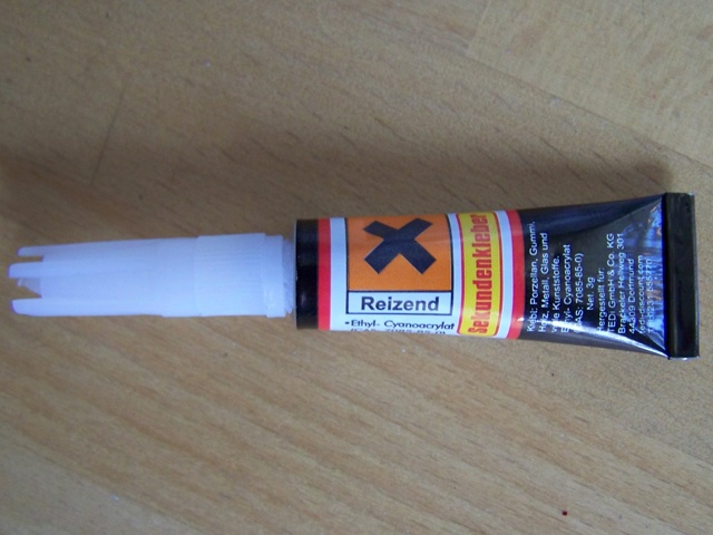 KS-01 Sekundenkleber KS-01 Sekundenkleber