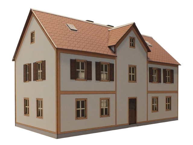 112-06-2 - 2-geschossiges Wohnhaus mit weißen Putz 112-06-2 - 2-geschossiges Wohnhaus mit weißen Putz